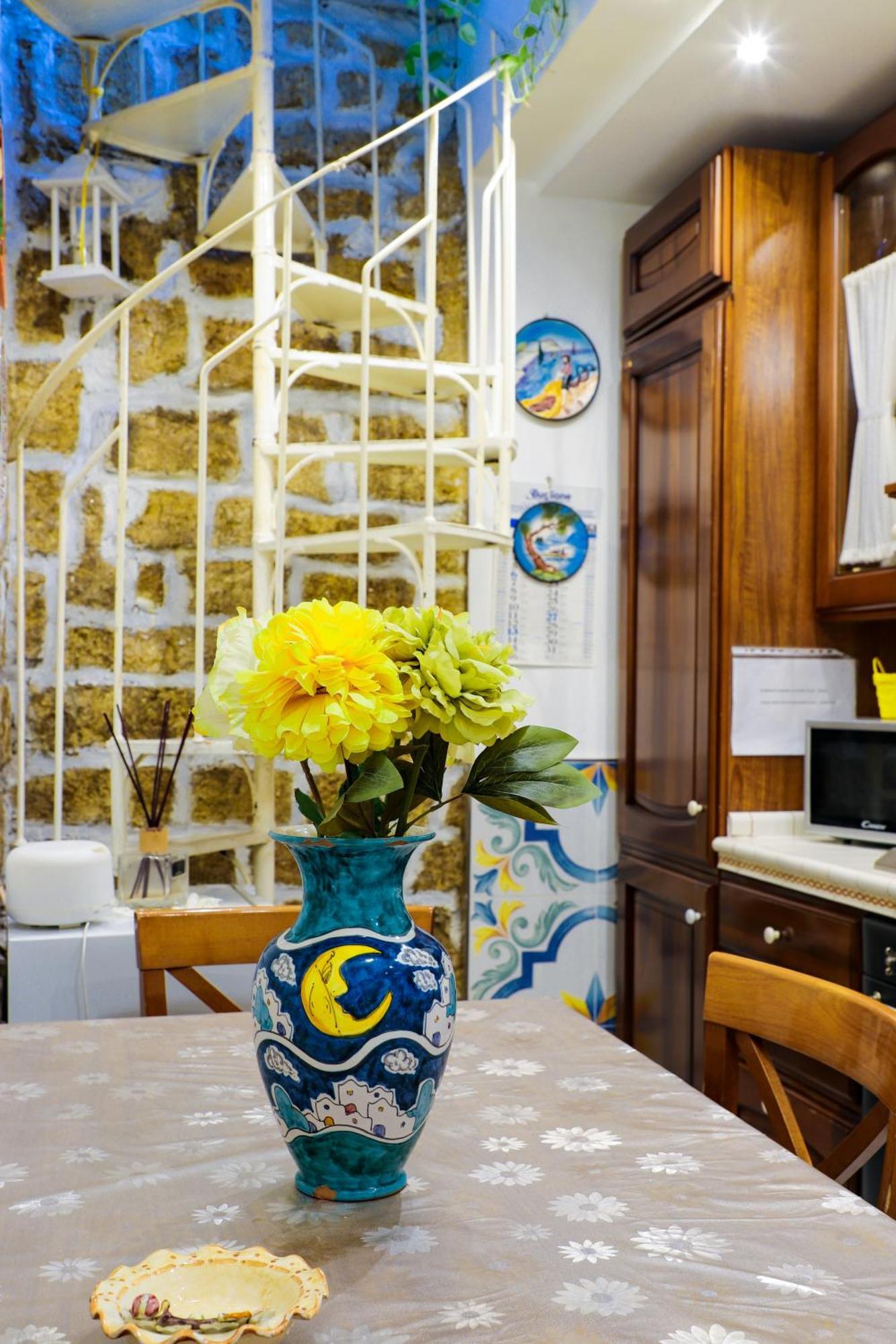 Giallo Napoletano Home Napoli Dış mekan fotoğraf