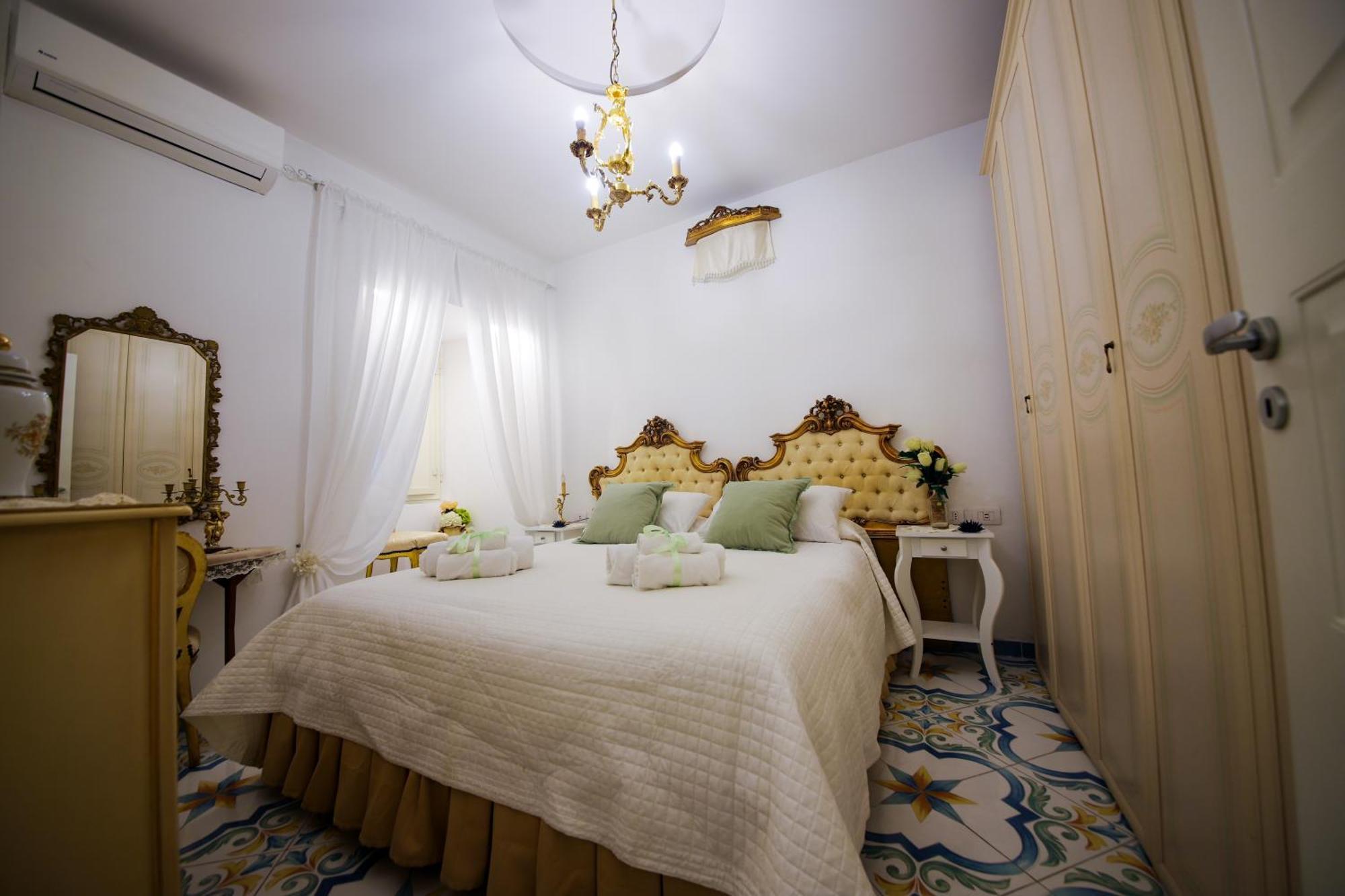 Giallo Napoletano Home Napoli Dış mekan fotoğraf
