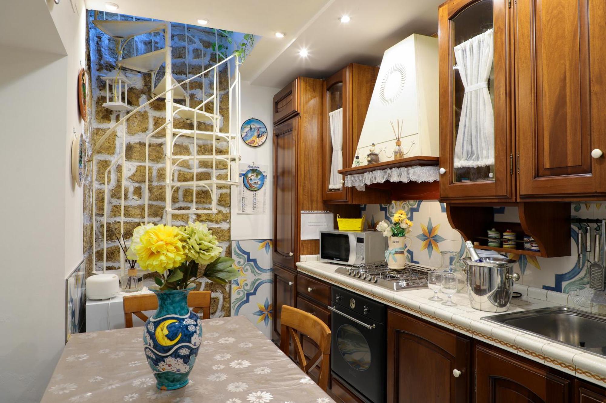 Giallo Napoletano Home Napoli Dış mekan fotoğraf